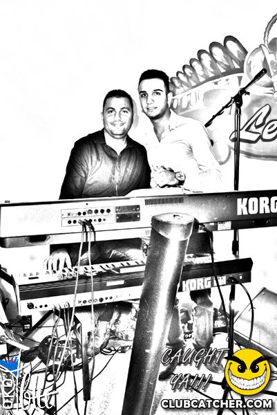 Oko Blu lounge photo 4 - September 21st, 2013