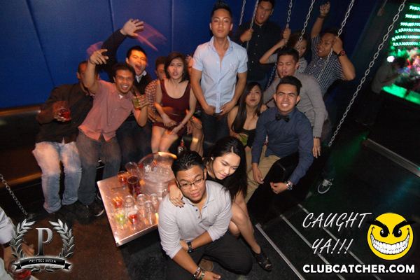 Gravity Soundbar nightclub photo 17 - September 27th, 2013