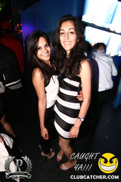 Gravity Soundbar nightclub photo 31 - September 27th, 2013