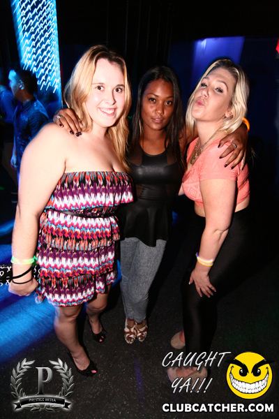 Gravity Soundbar nightclub photo 12 - October 4th, 2013