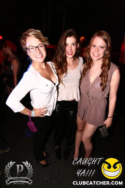 Gravity Soundbar nightclub photo 26 - October 4th, 2013