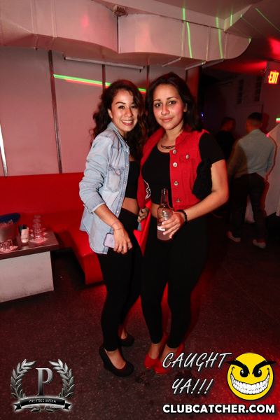 Gravity Soundbar nightclub photo 15 - October 11th, 2013