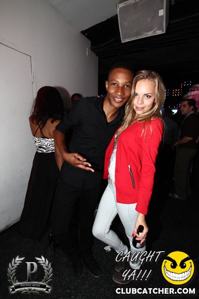 Gravity Soundbar nightclub photo 220 - October 11th, 2013