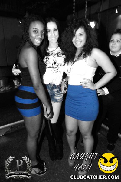 Gravity Soundbar nightclub photo 37 - October 18th, 2013