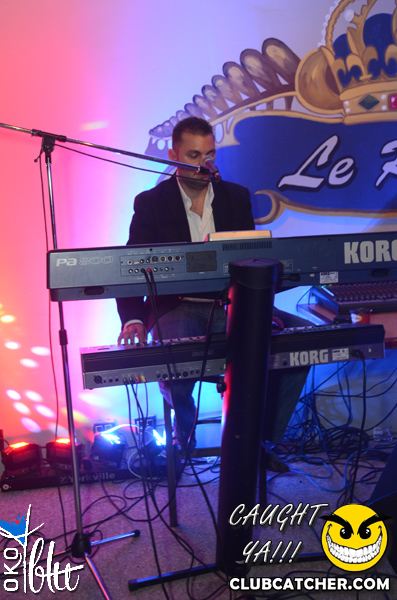 Oko Blu lounge photo 124 - October 19th, 2013