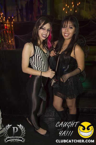 Cube nightclub photo 35 - October 31st, 2013