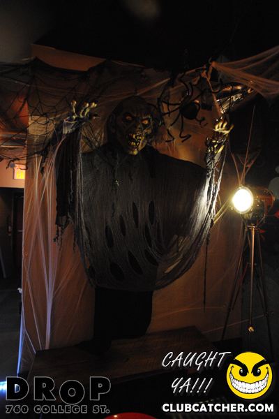 Drop nightclub photo 3 - October 31st, 2013