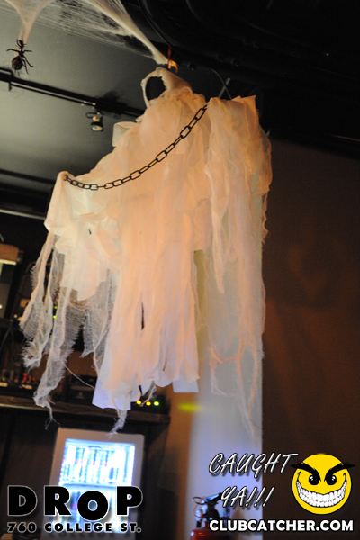 Drop nightclub photo 32 - October 31st, 2013