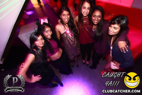 Gravity Soundbar nightclub photo 135 - November 1st, 2013