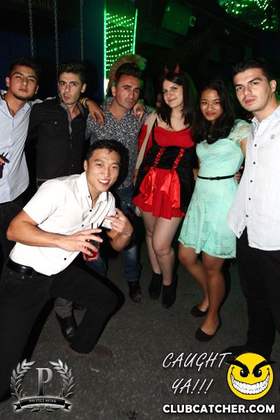 Gravity Soundbar nightclub photo 155 - November 1st, 2013