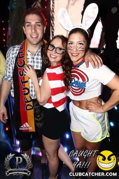 Gravity Soundbar nightclub photo 19 - November 1st, 2013