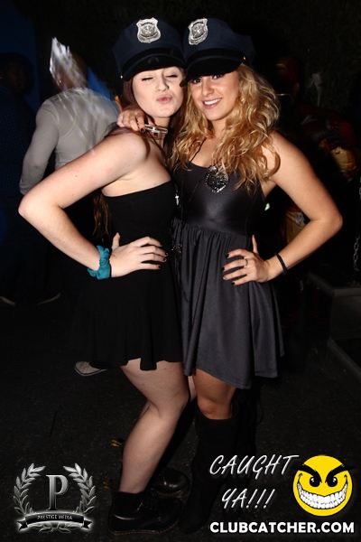 Gravity Soundbar nightclub photo 186 - November 1st, 2013