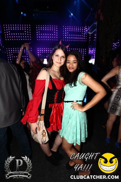 Gravity Soundbar nightclub photo 24 - November 1st, 2013