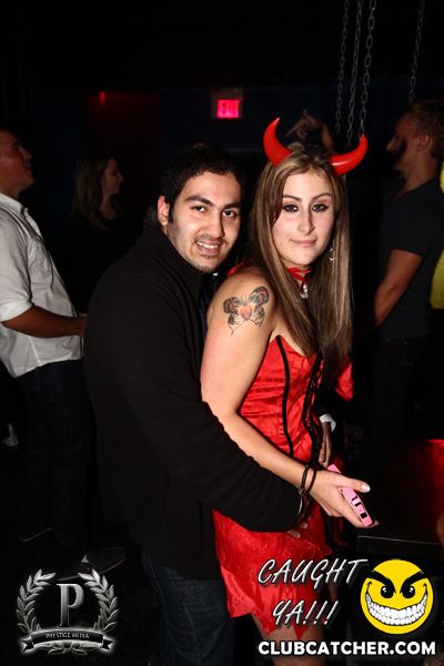 Gravity Soundbar nightclub photo 35 - November 1st, 2013