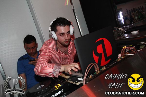 Gravity Soundbar nightclub photo 11 - November 8th, 2013