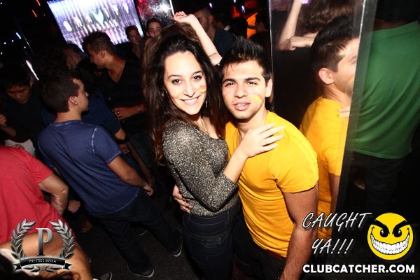 Gravity Soundbar nightclub photo 132 - November 8th, 2013