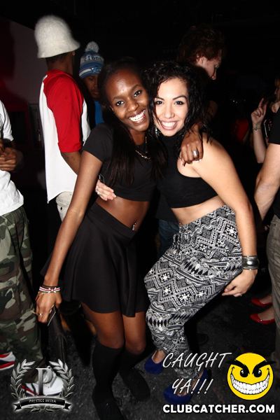 Gravity Soundbar nightclub photo 154 - November 8th, 2013