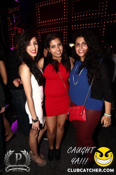 Gravity Soundbar nightclub photo 180 - November 8th, 2013