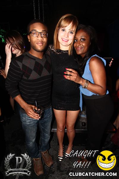 Gravity Soundbar nightclub photo 90 - November 8th, 2013