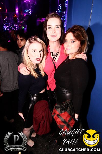 Gravity Soundbar nightclub photo 20 - November 15th, 2013