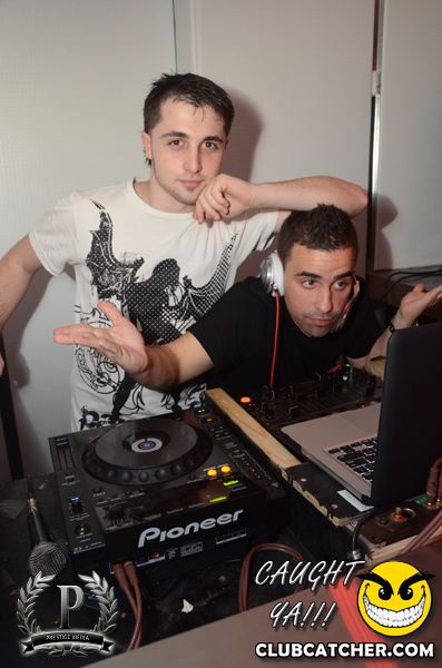 Gravity Soundbar nightclub photo 24 - November 15th, 2013