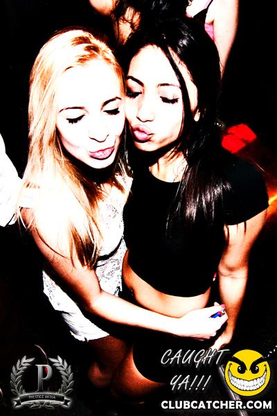 Gravity Soundbar nightclub photo 33 - November 15th, 2013