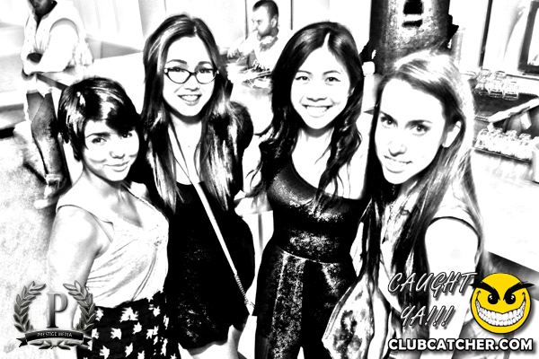 Gravity Soundbar nightclub photo 113 - November 22nd, 2013