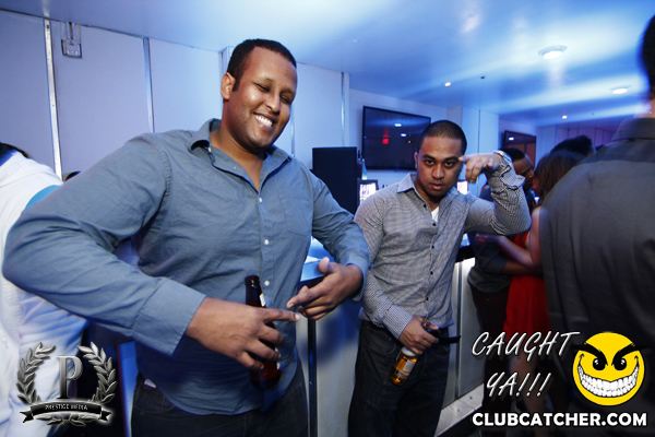 Gravity Soundbar nightclub photo 115 - November 22nd, 2013