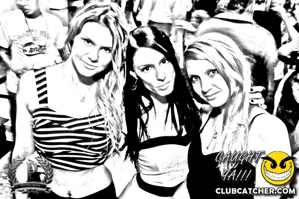 Gravity Soundbar nightclub photo 122 - November 22nd, 2013