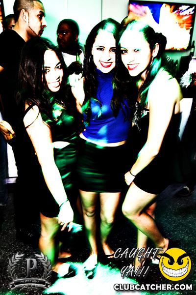 Gravity Soundbar nightclub photo 126 - November 22nd, 2013