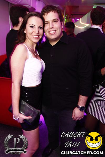 Gravity Soundbar nightclub photo 190 - November 22nd, 2013