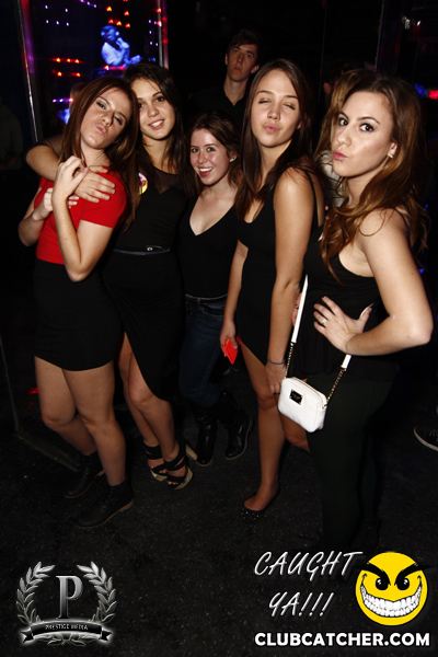 Gravity Soundbar nightclub photo 33 - November 22nd, 2013