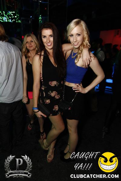 Gravity Soundbar nightclub photo 36 - November 22nd, 2013