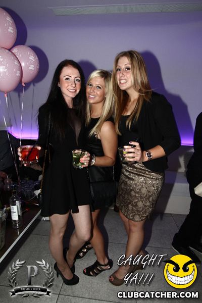 Cove 31 lounge photo 14 - November 23rd, 2013