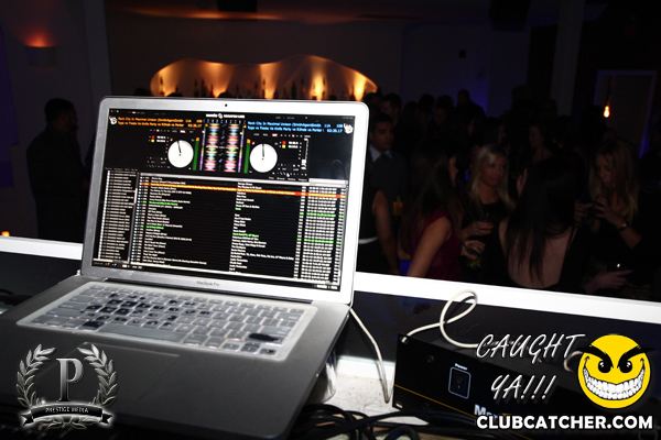 Cove 31 lounge photo 141 - November 23rd, 2013