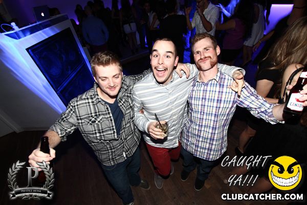 Cove 31 lounge photo 7 - November 23rd, 2013