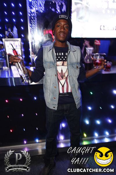 Gravity Soundbar nightclub photo 180 - November 29th, 2013