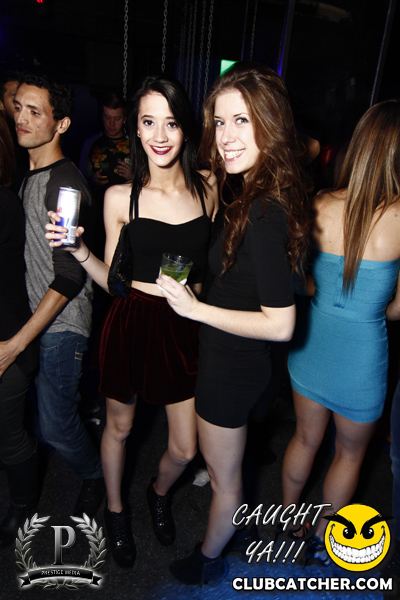 Gravity Soundbar nightclub photo 22 - November 29th, 2013