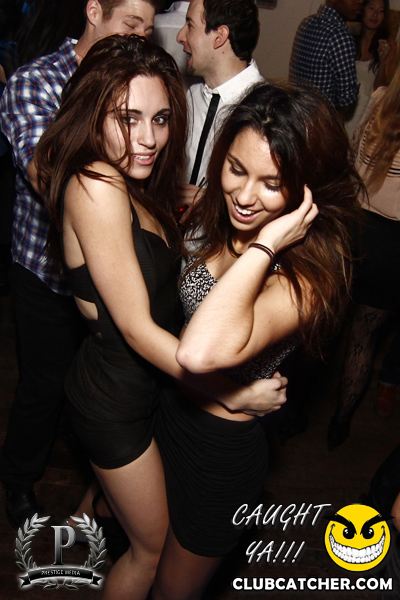 Cove 31 lounge photo 53 - November 30th, 2013