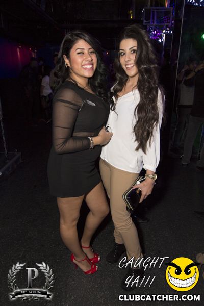 Gravity Soundbar nightclub photo 30 - December 6th, 2013