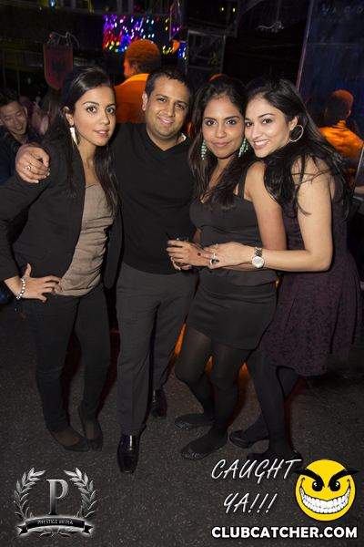 Gravity Soundbar nightclub photo 40 - December 6th, 2013