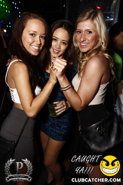 Gravity Soundbar nightclub photo 6 - December 27th, 2013