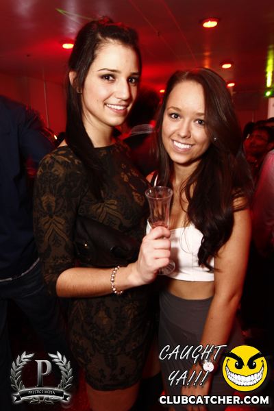 Gravity Soundbar nightclub photo 87 - December 27th, 2013