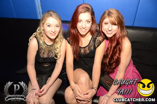 Gravity Soundbar nightclub photo 17 - December 31st, 2013