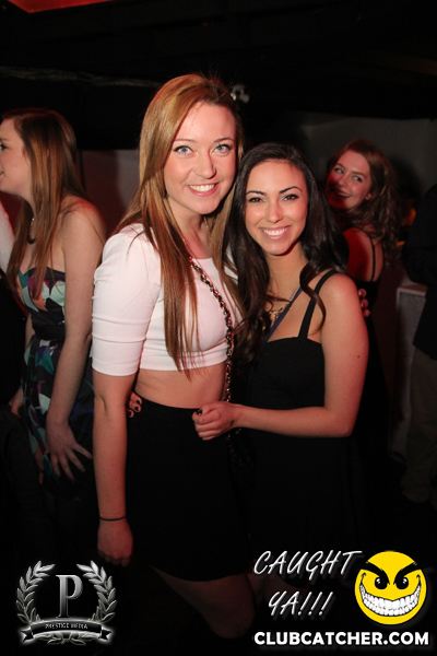 Gravity Soundbar nightclub photo 25 - December 31st, 2013