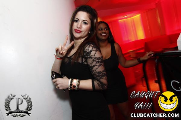 Gravity Soundbar nightclub photo 79 - January 3rd, 2014