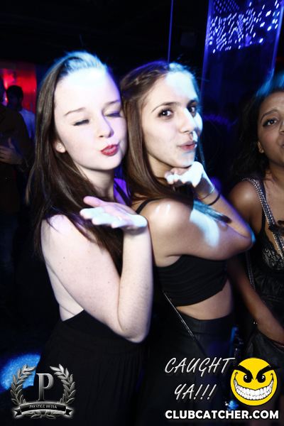 Gravity Soundbar nightclub photo 80 - January 3rd, 2014