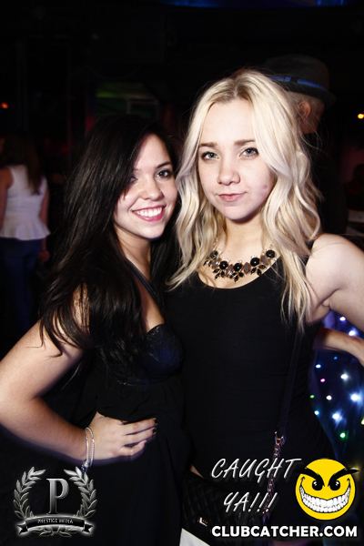 Gravity Soundbar nightclub photo 83 - January 3rd, 2014