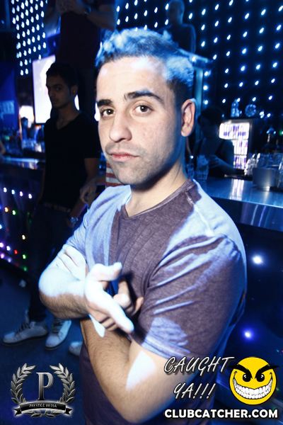 Gravity Soundbar nightclub photo 11 - January 10th, 2014