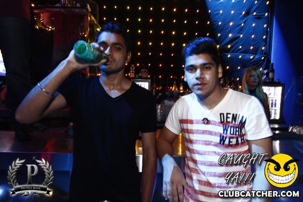 Gravity Soundbar nightclub photo 112 - January 10th, 2014